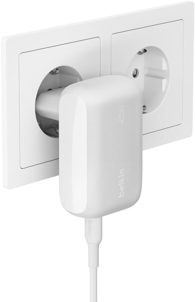 Belkin BoostCharge 42W Dual Port Wall Charger, USB-C + USB-A Charger Fast Charging for iPhone 15, 15 Plus, 15 Pro Max, 14, 14 Pro Max, 13, Galaxy S24, Plus, Ultra, iPad, AirPods & More - White