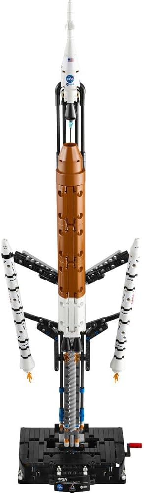 LEGO Technic NASA Artemis Space Launch System Rocket 42221 — image 10