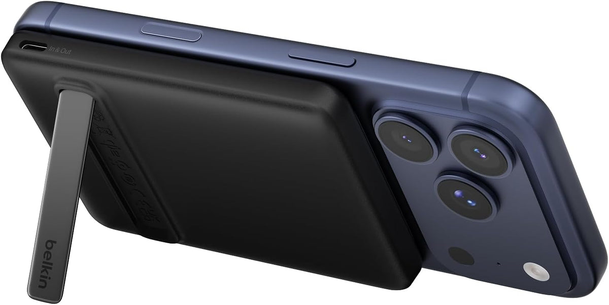 Belkin BoostCharge 5000mAh Slim Magnetic Power Bank with Kickstand - Black