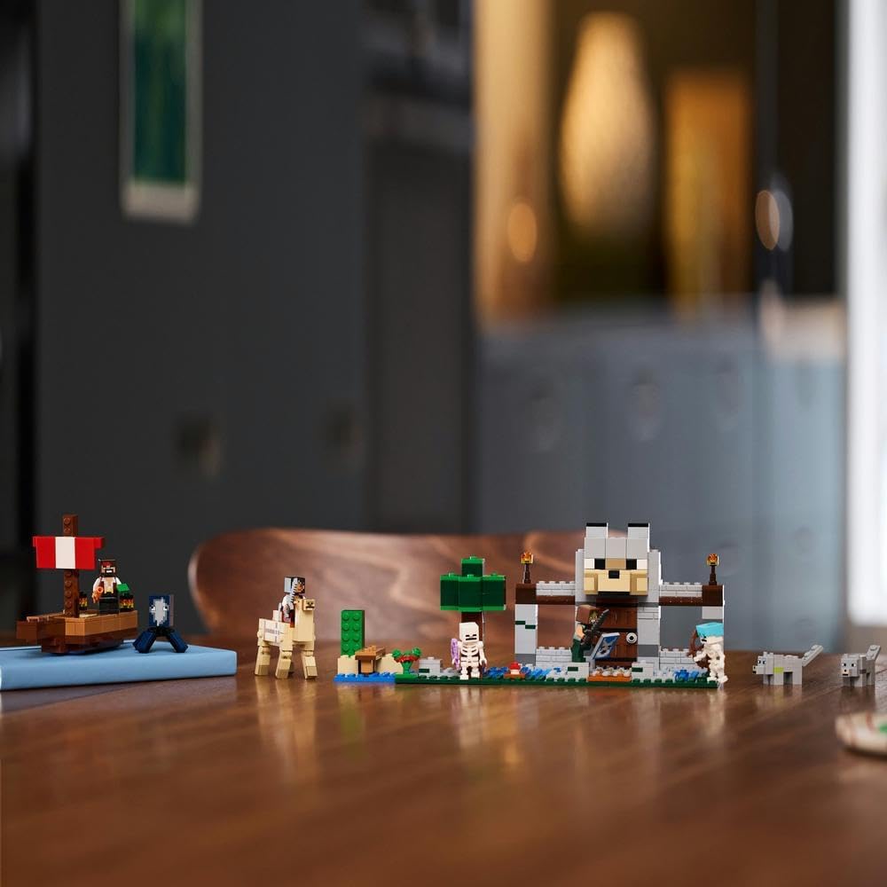 LEGO Minecraft The Pirate Ship Voyage 21259 — image 6
