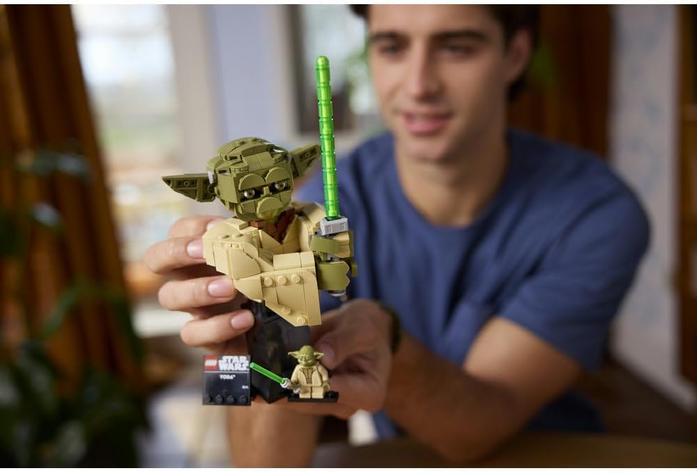 LEGO Star Wars Yoda Bust 75438