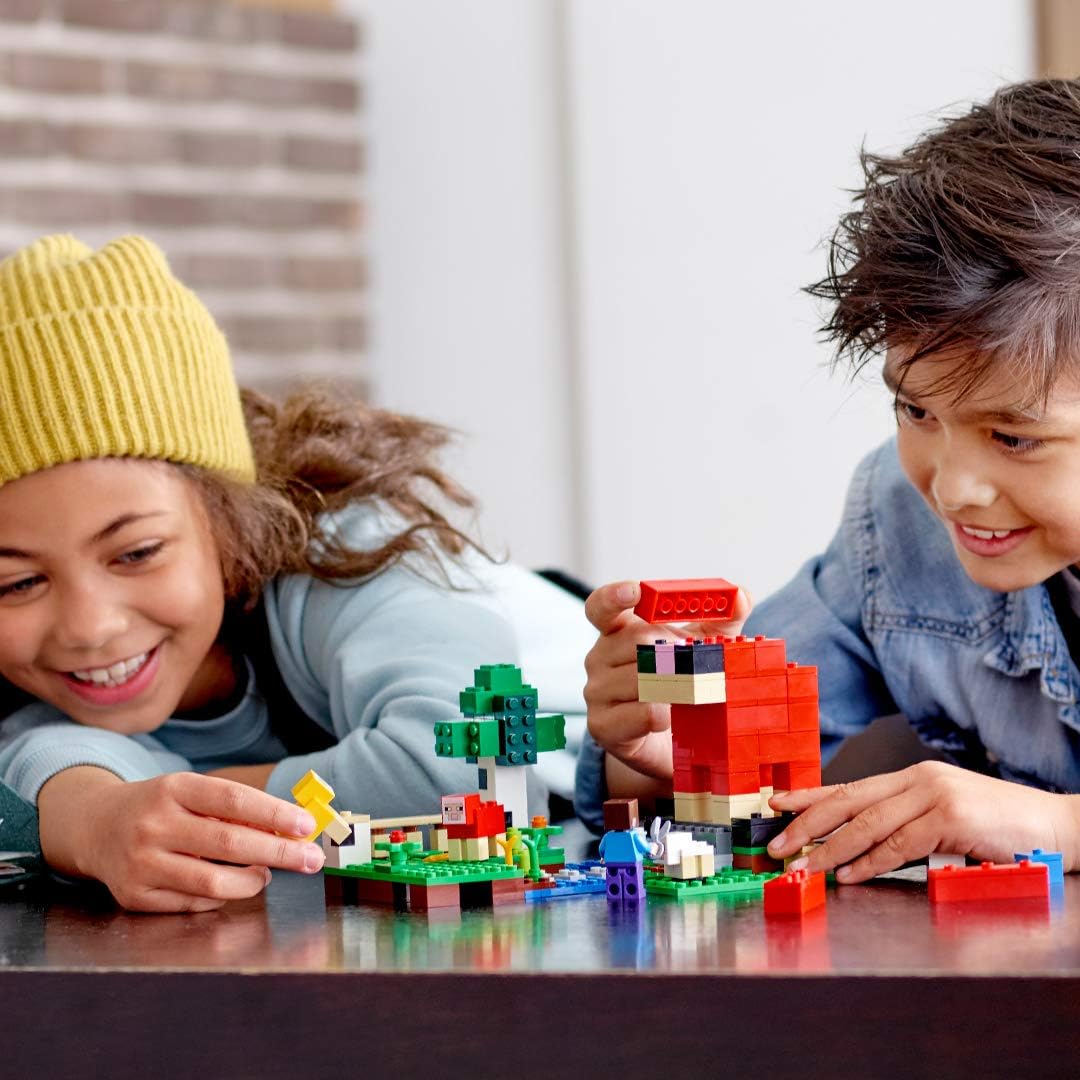 LEGO Minecraft The Wool Farm 21153 Building Kit (260 Pieces) — image 3