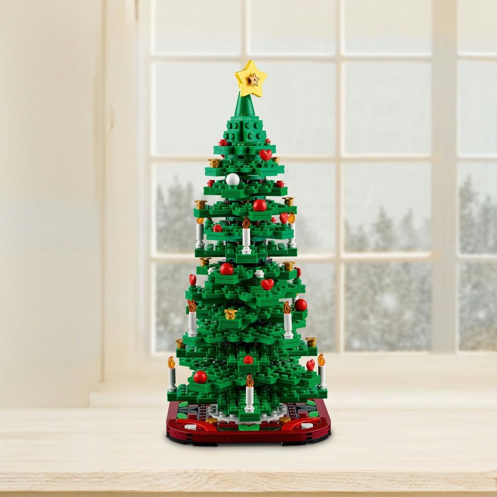 LEGO Christmas Tree 40573 — image 4