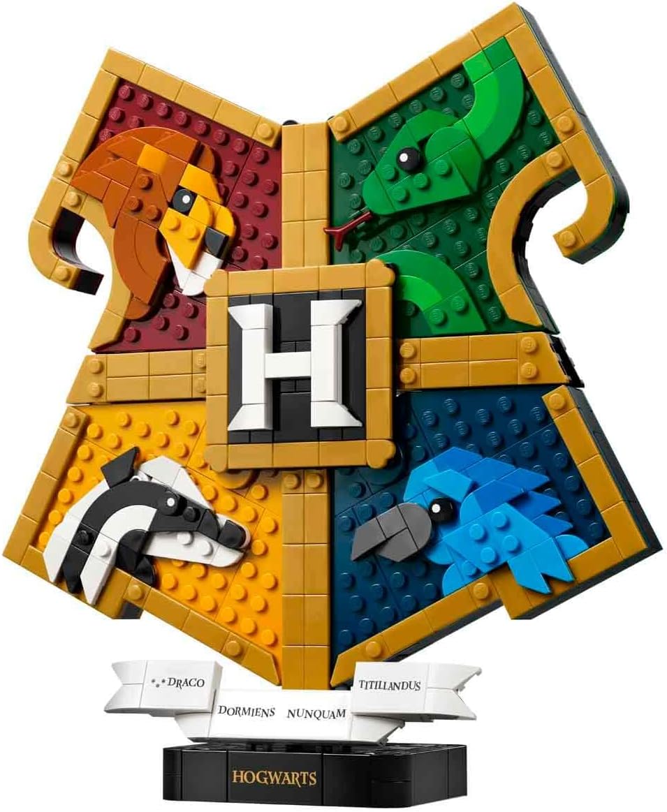 LEGO Harry Potter Hogwarts House Crest 76462