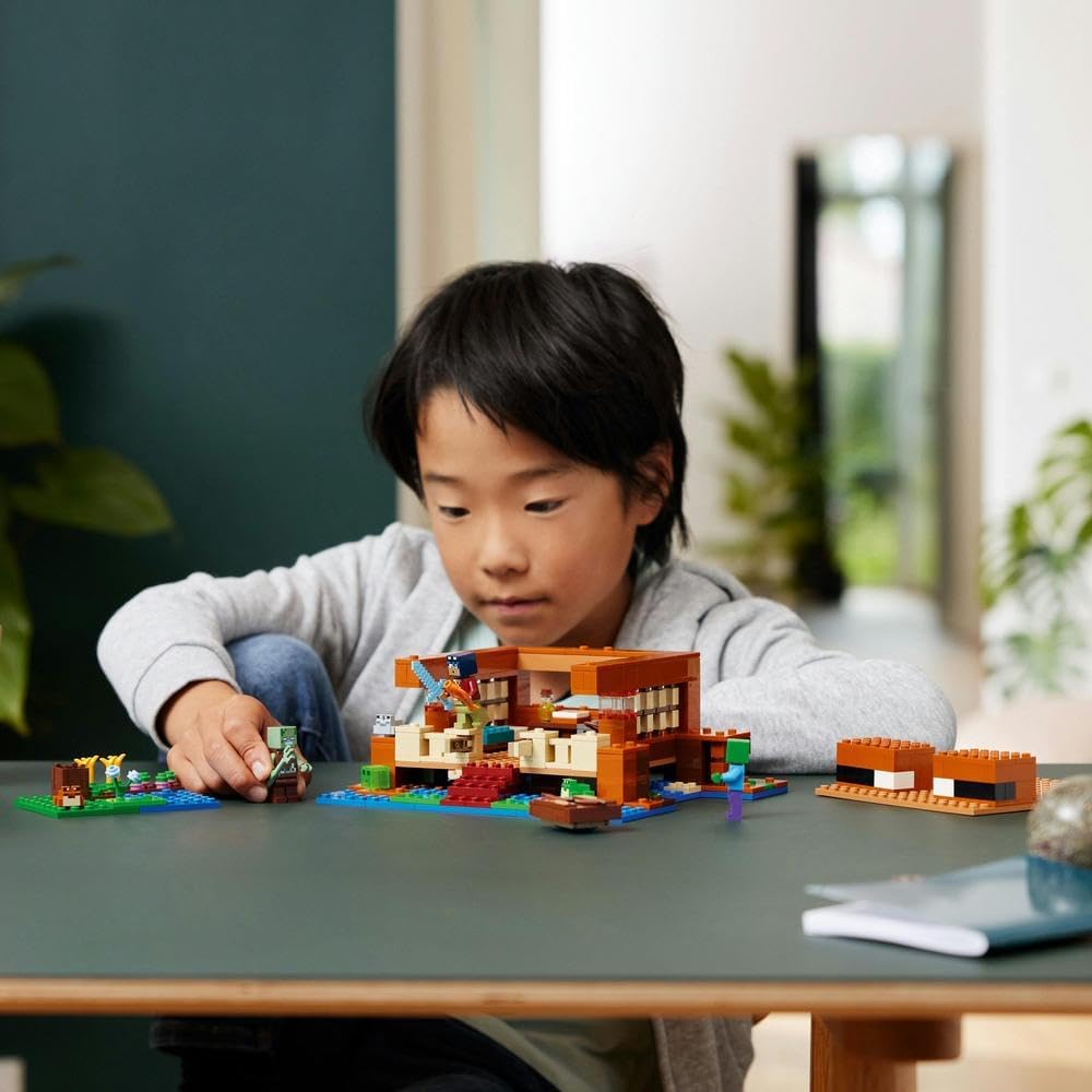 LEGO Minecraft The Frog House 21256 — image 3