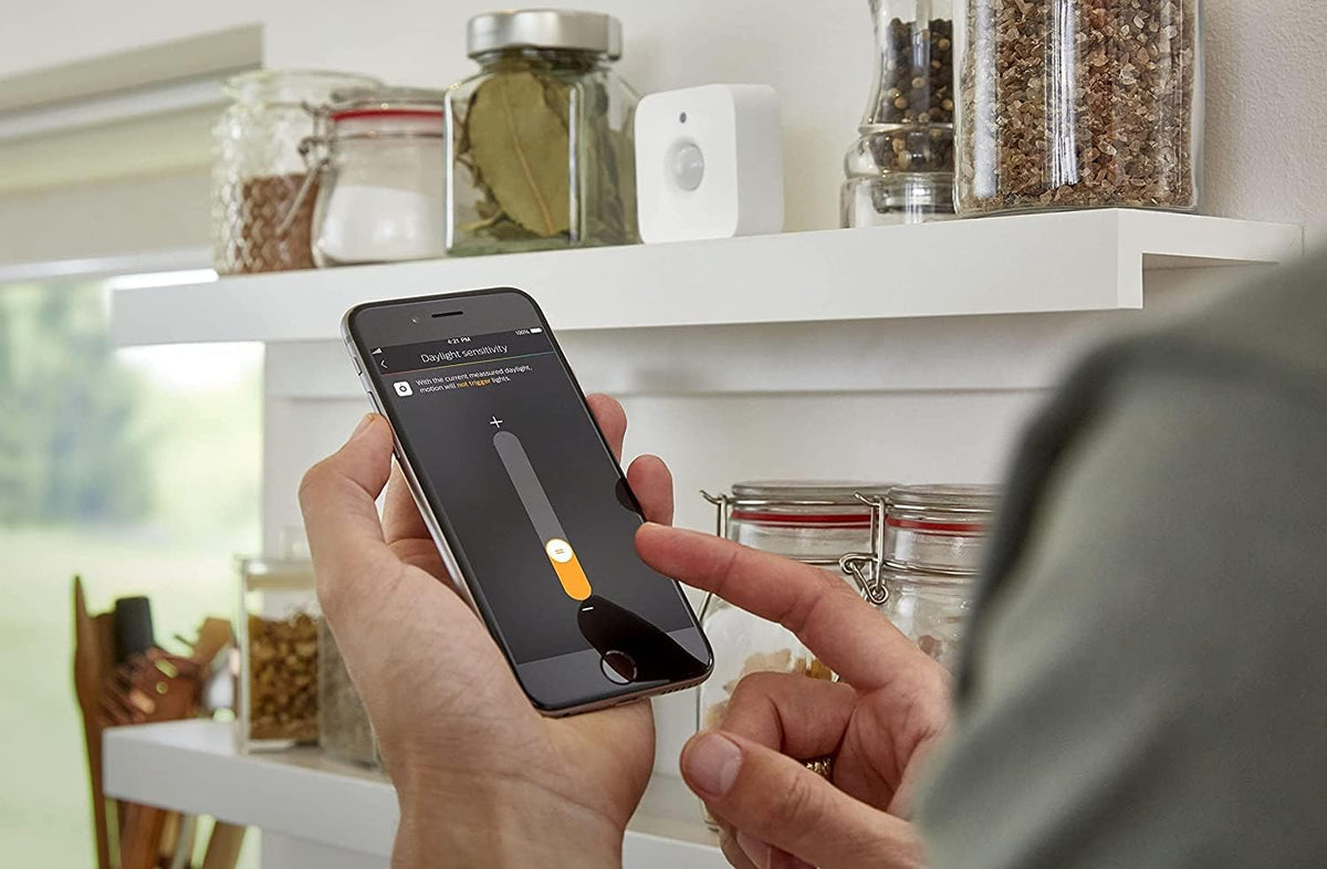 Philips Hue Indoor Motion Sensor with Wireless Control. Smart Lighting Accessory. — Black