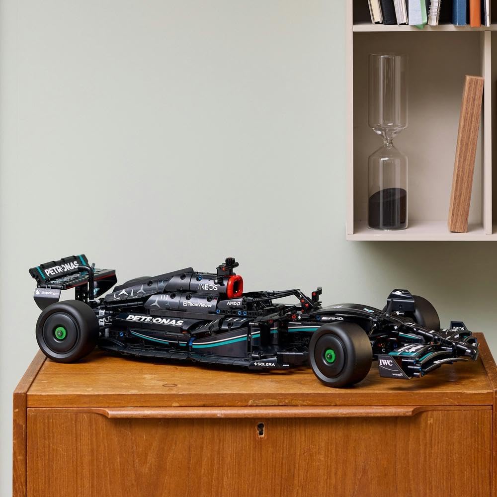 LEGO Technic Mercedes-AMG F1 W14 E Performance 42171 — image 7