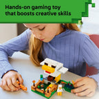 LEGO Minecraft Chicken Farm 21585 — image 4