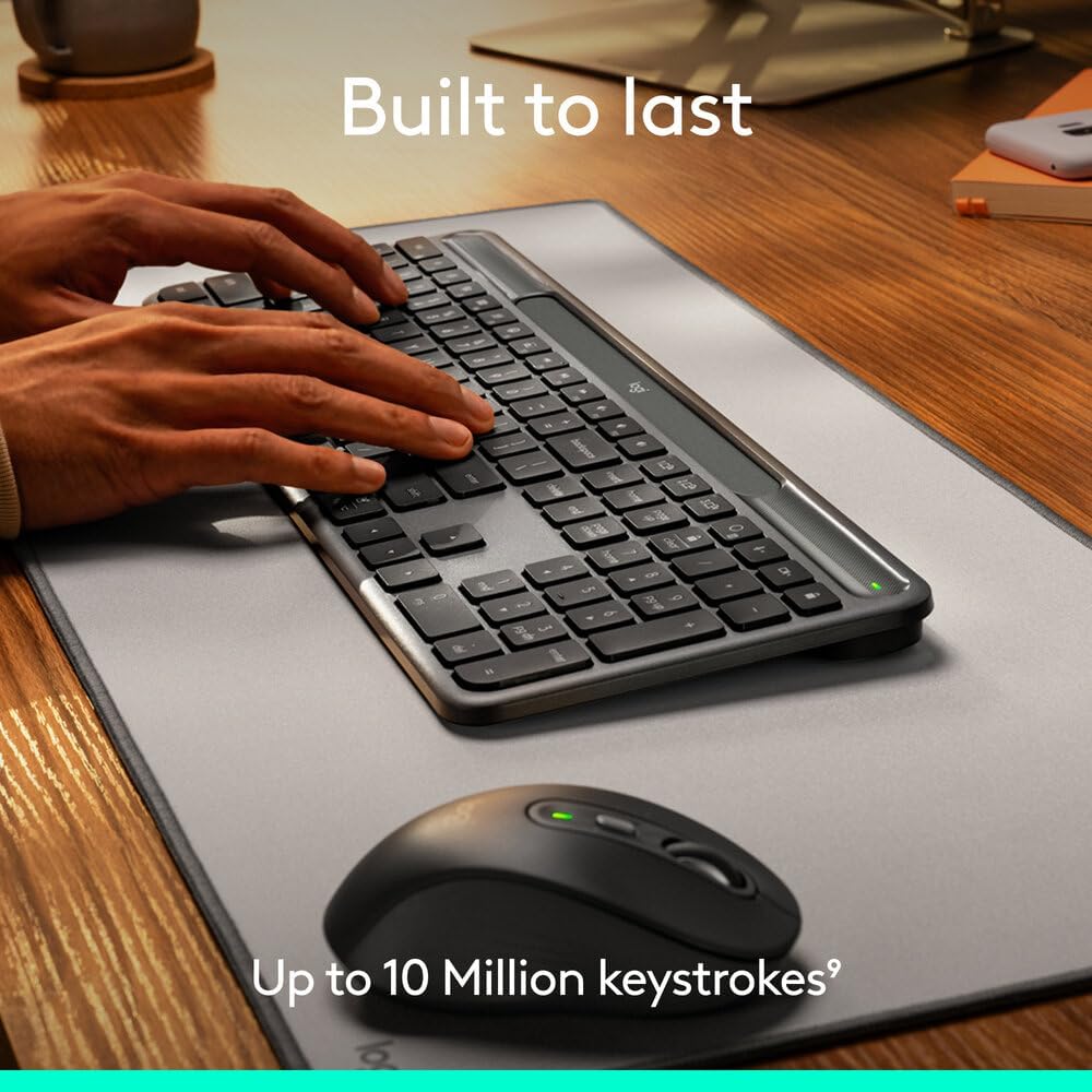 Logitech Signature Slim Solar+ Keyboard — Graphite