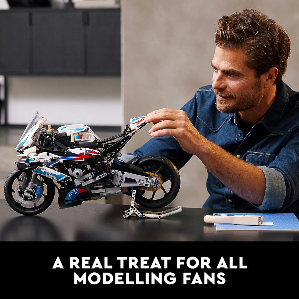 LEGO Technic BMW M 1000 RR 42130 — image 8