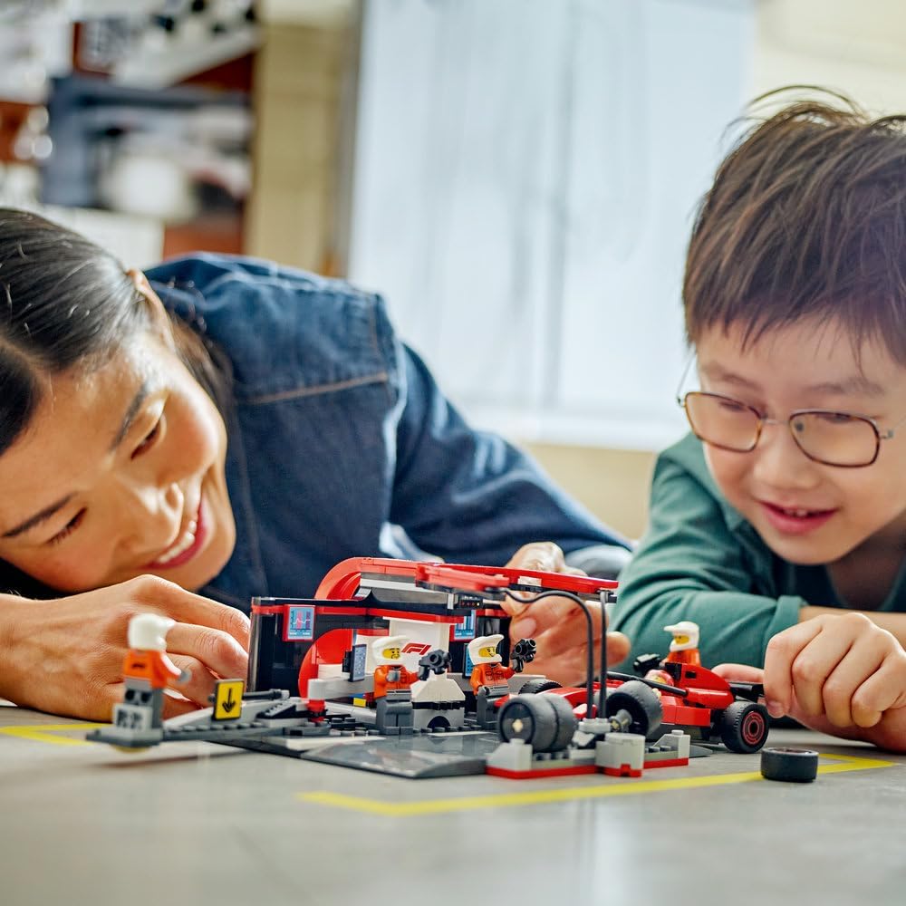 LEGO City F1 Pit Stop & Pit Crew with Ferrari Car 60443
