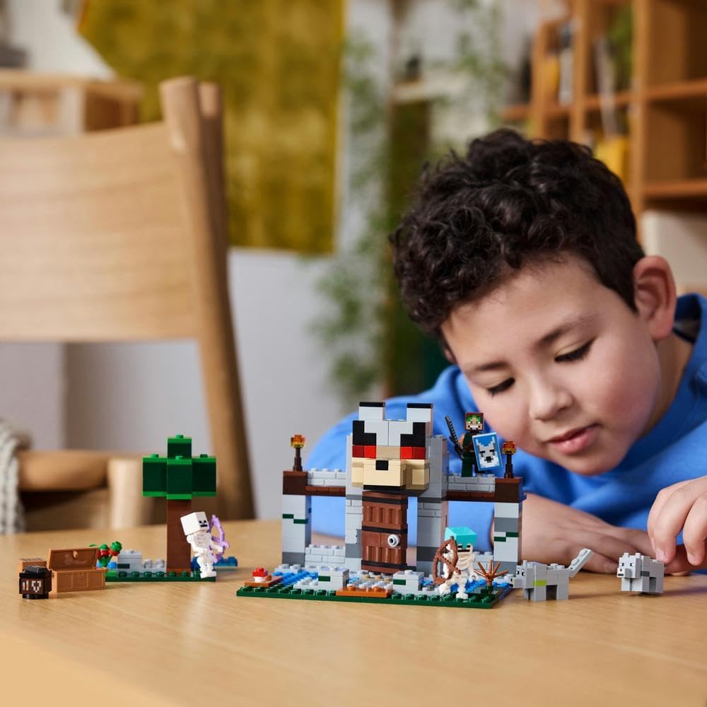 LEGO Minecraft The Wolf Stronghold 21261 — image 3