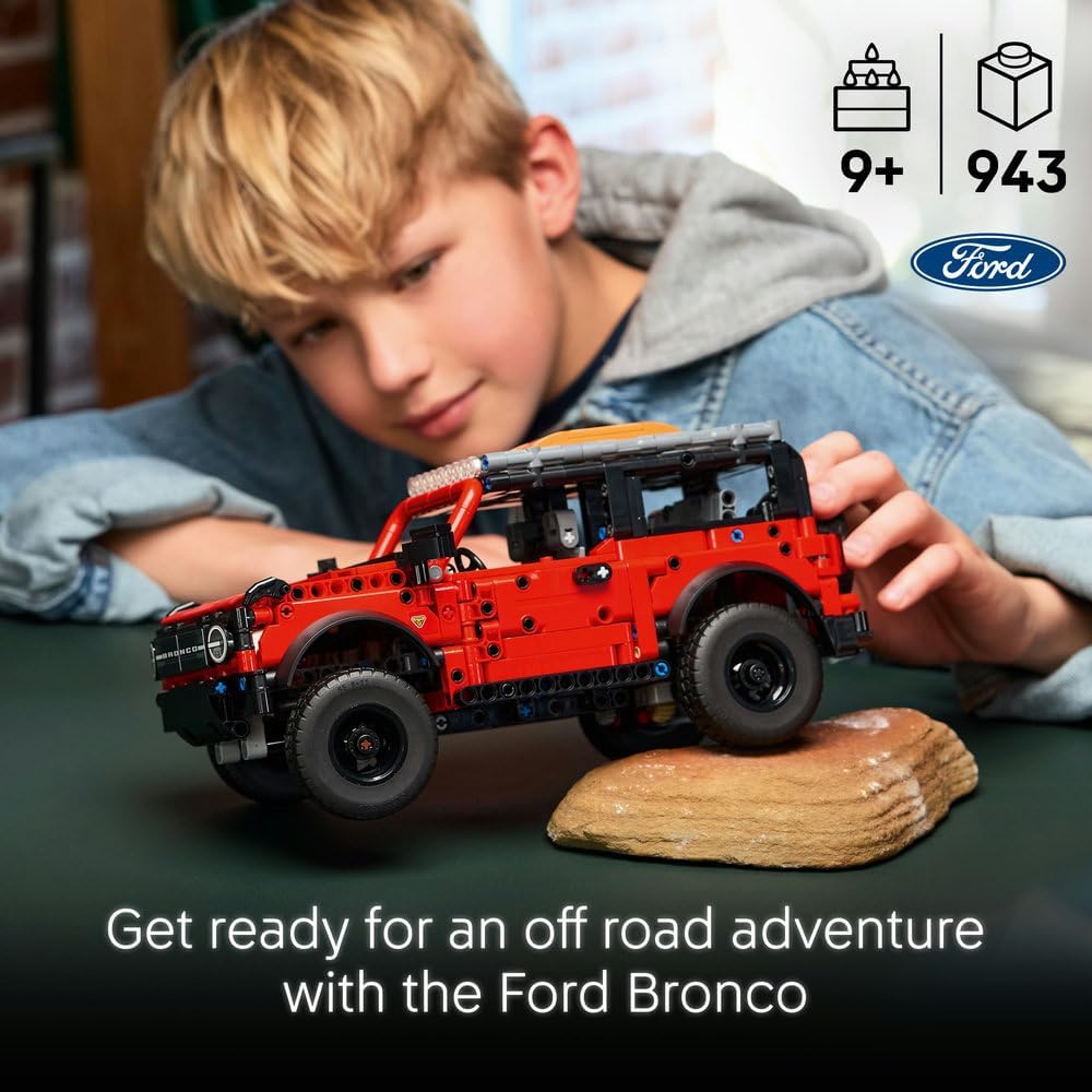 LEGO Technic Ford Bronco SUV 42213 — image 2