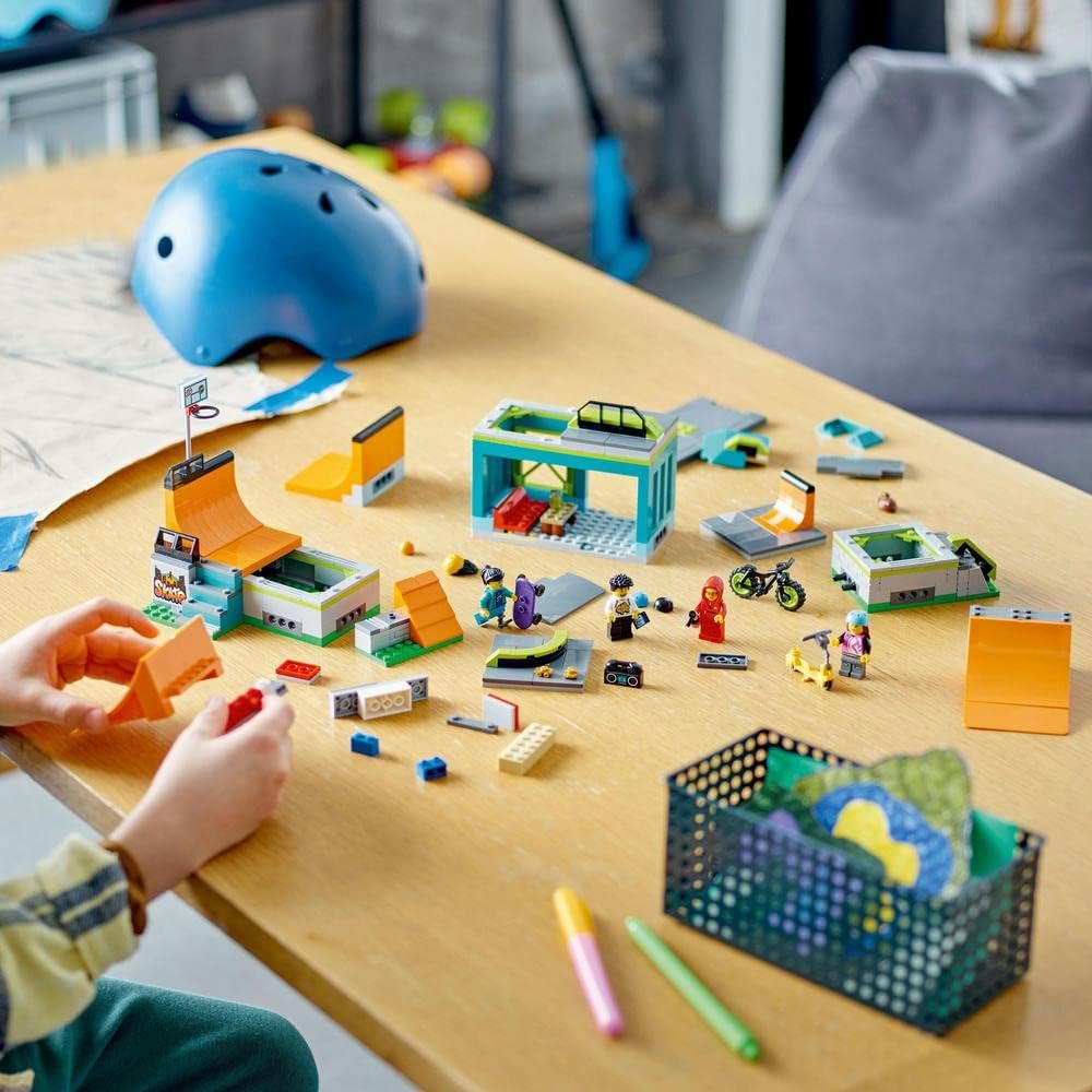 LEGO City Street Skate Park 60364