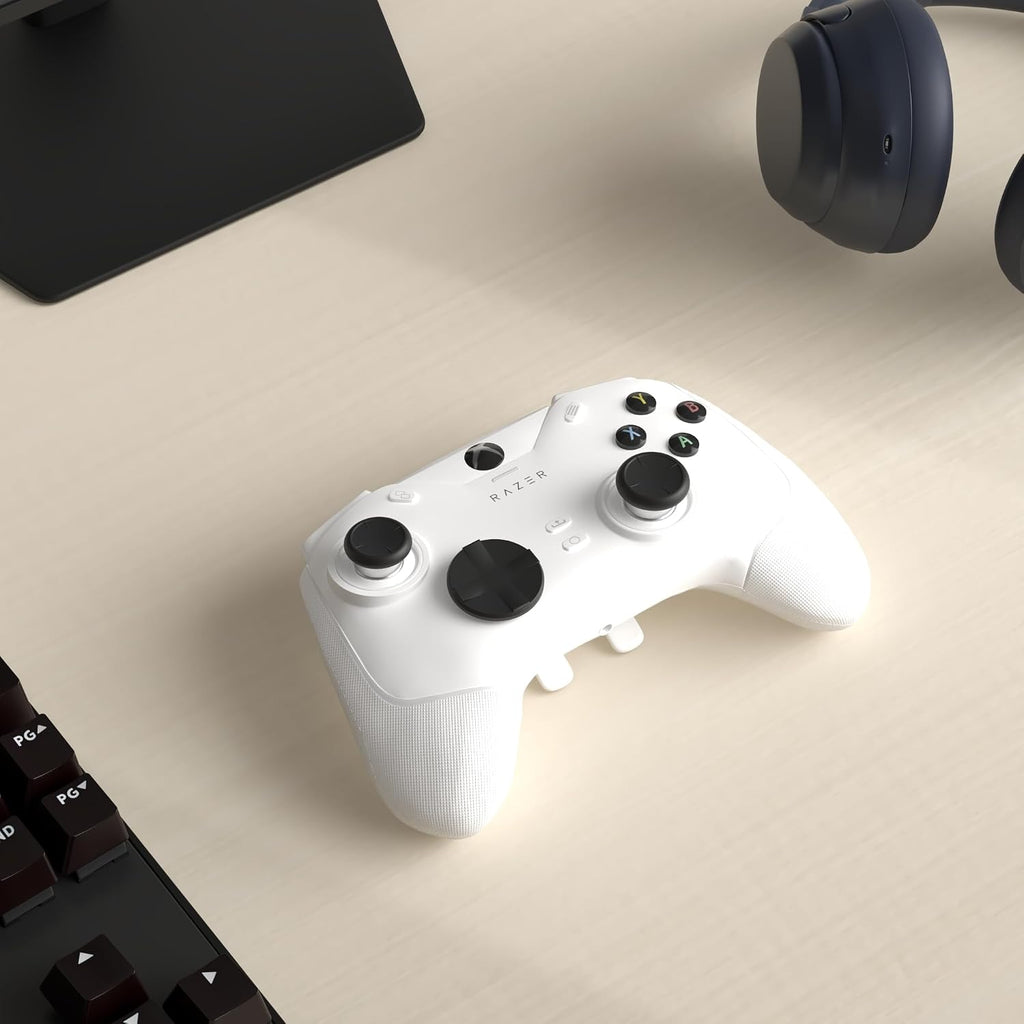 Razer Wolverine V2 Chroma Wired Gaming Pro Controller for Xbox Series X|S, Xbox One, PC — White — product image 2