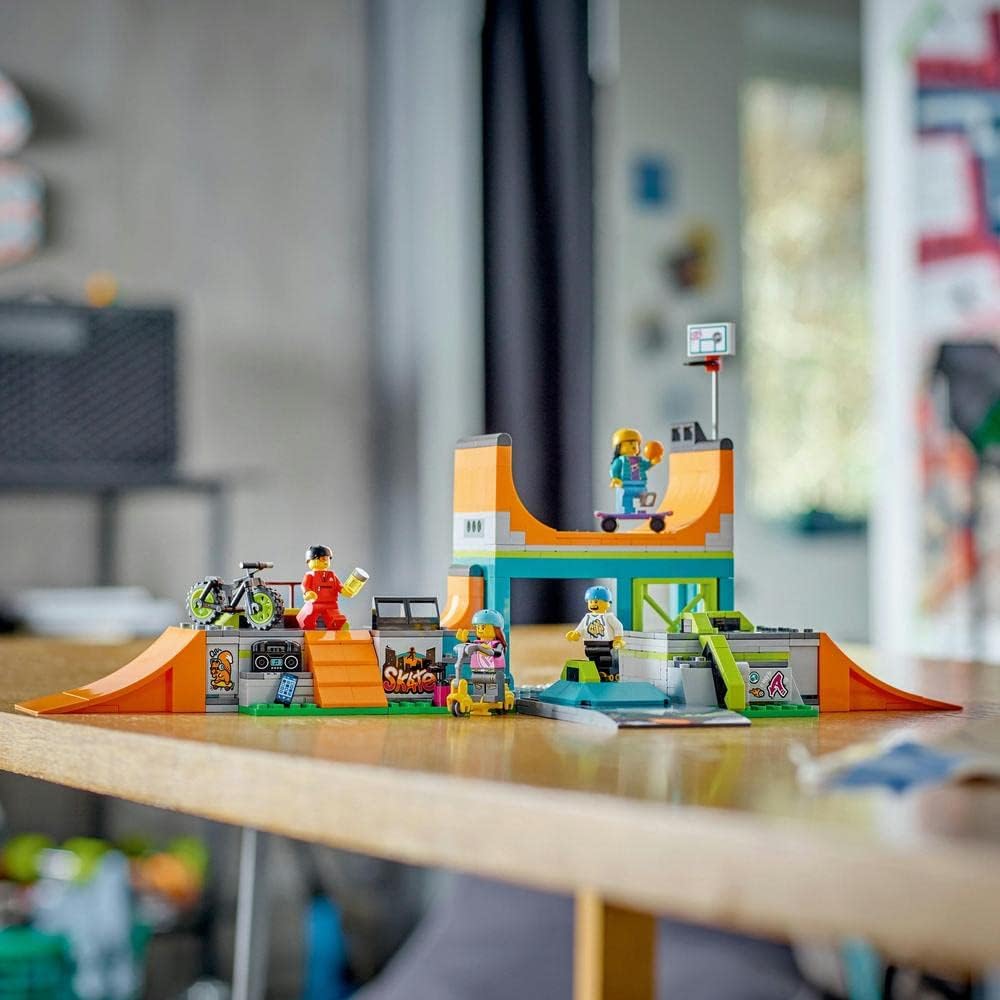 LEGO City Street Skate Park 60364