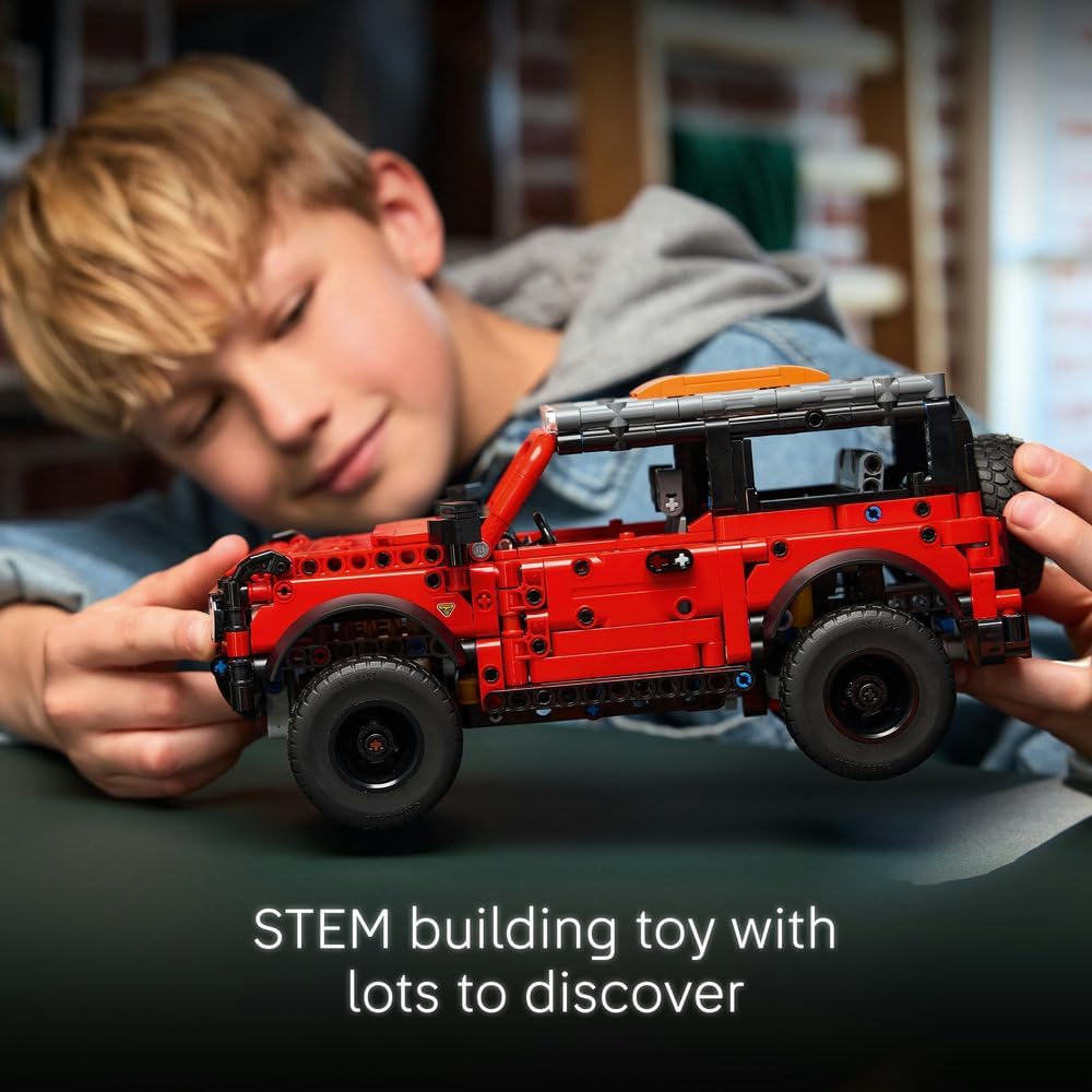 LEGO Technic Ford Bronco SUV 42213 — image 4