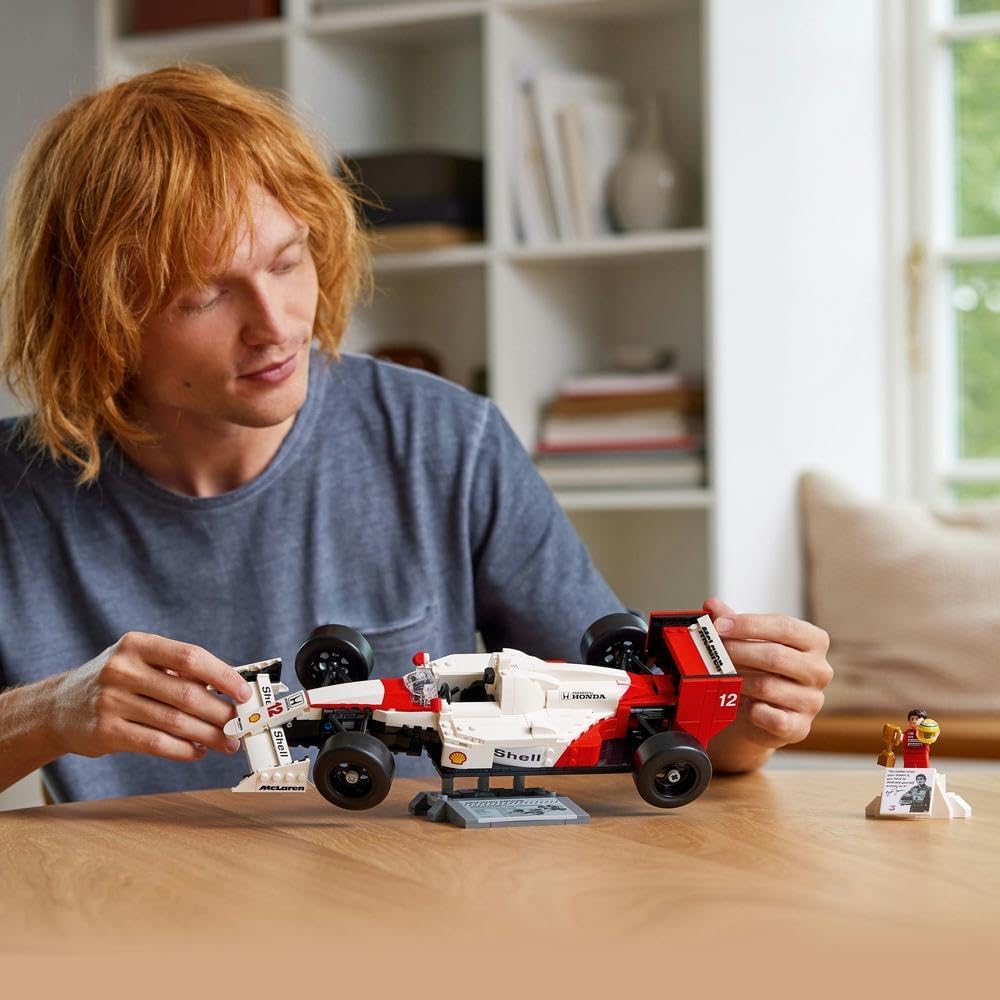 LEGO Icons McLaren MP4/4 & Ayrton Senna 10330 — image 3