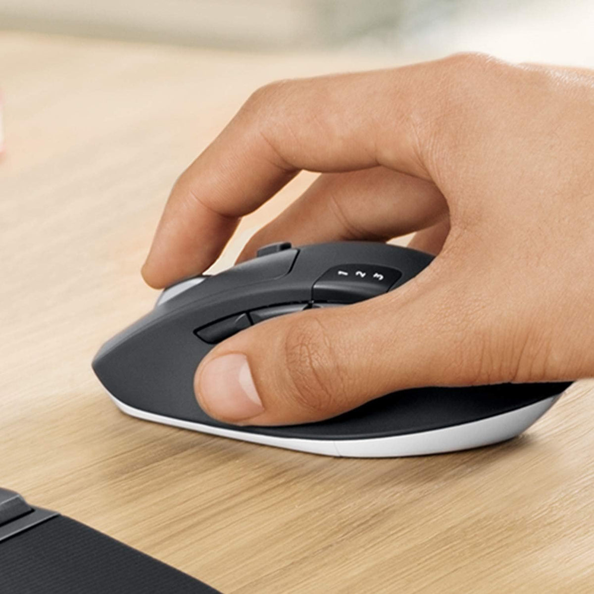 Logitech MK850 Keyboard and Mouse Combo — Black