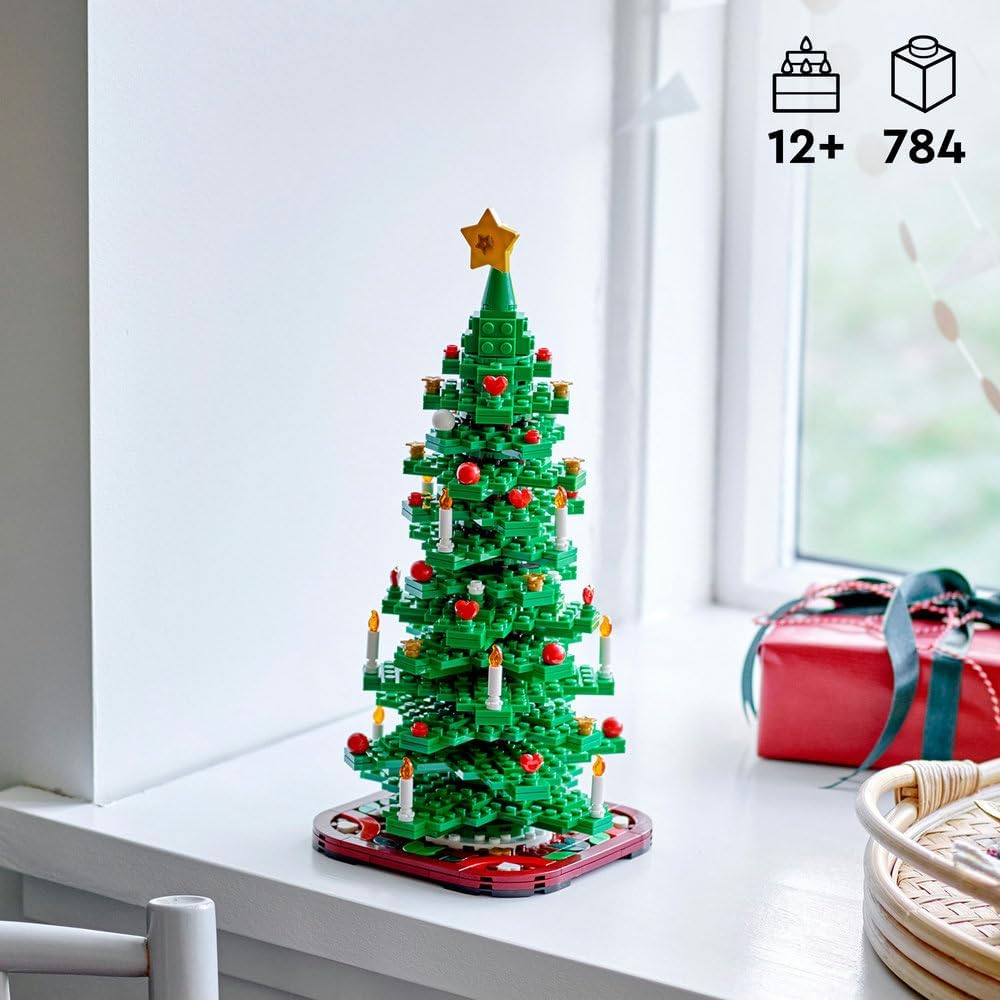LEGO Christmas Tree 40573 — image 2