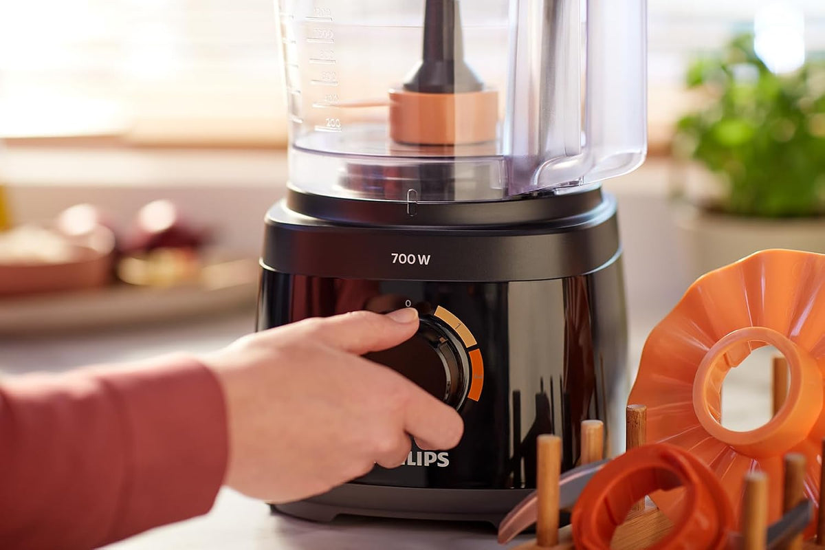Philips Food Processor, 750W, 1.5L Bowl, 6 Accessories, 2 Speeds — Black