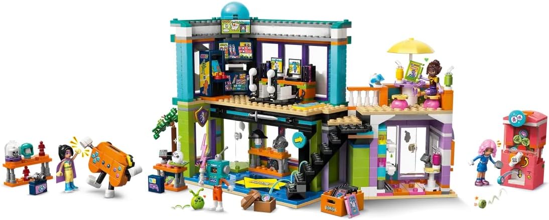 LEGO Friends Comic Book & Game Store Building Set, Gift for Kids 42674 — image 2