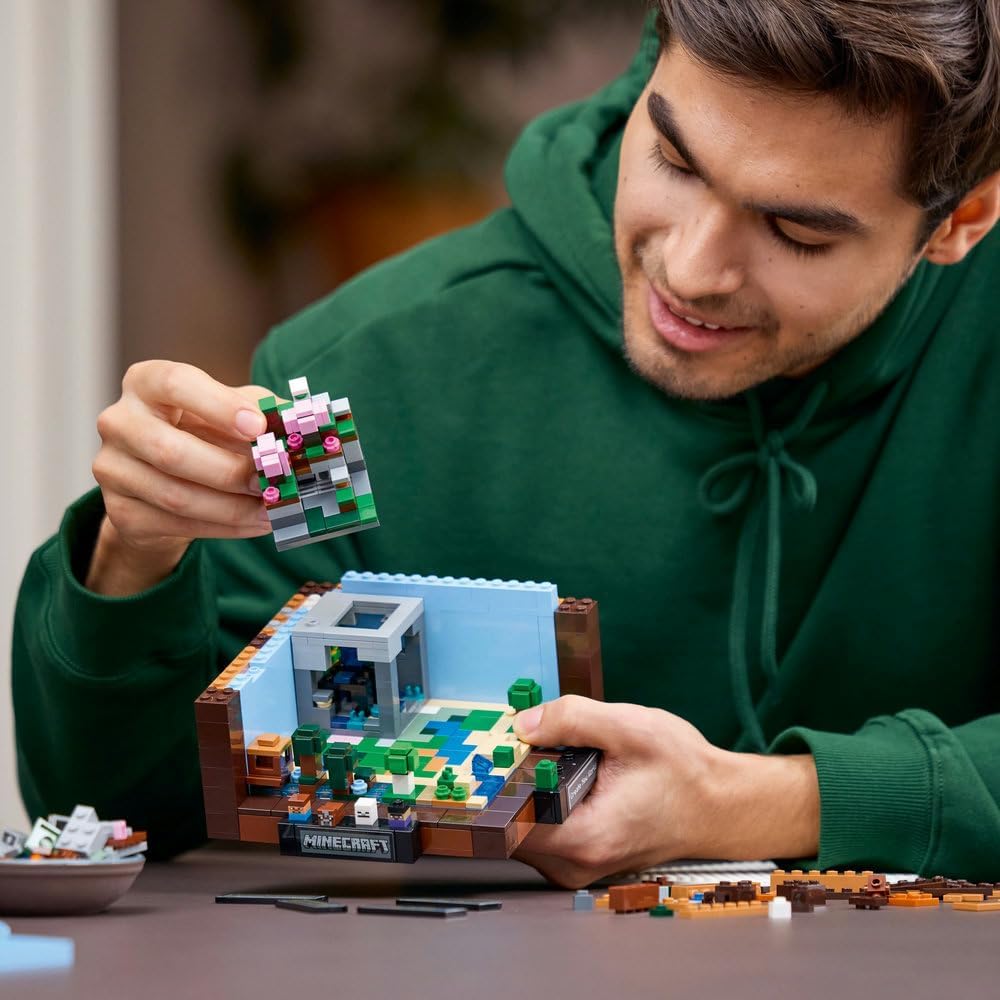 LEGO Minecraft The Crafting Table 21265 — image 6