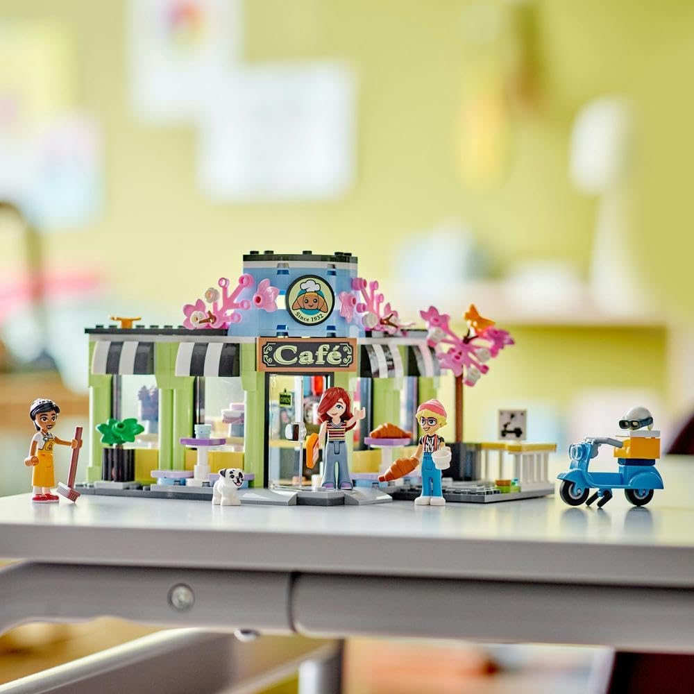 LEGO Friends Heartlake City Café 42618 — image 5