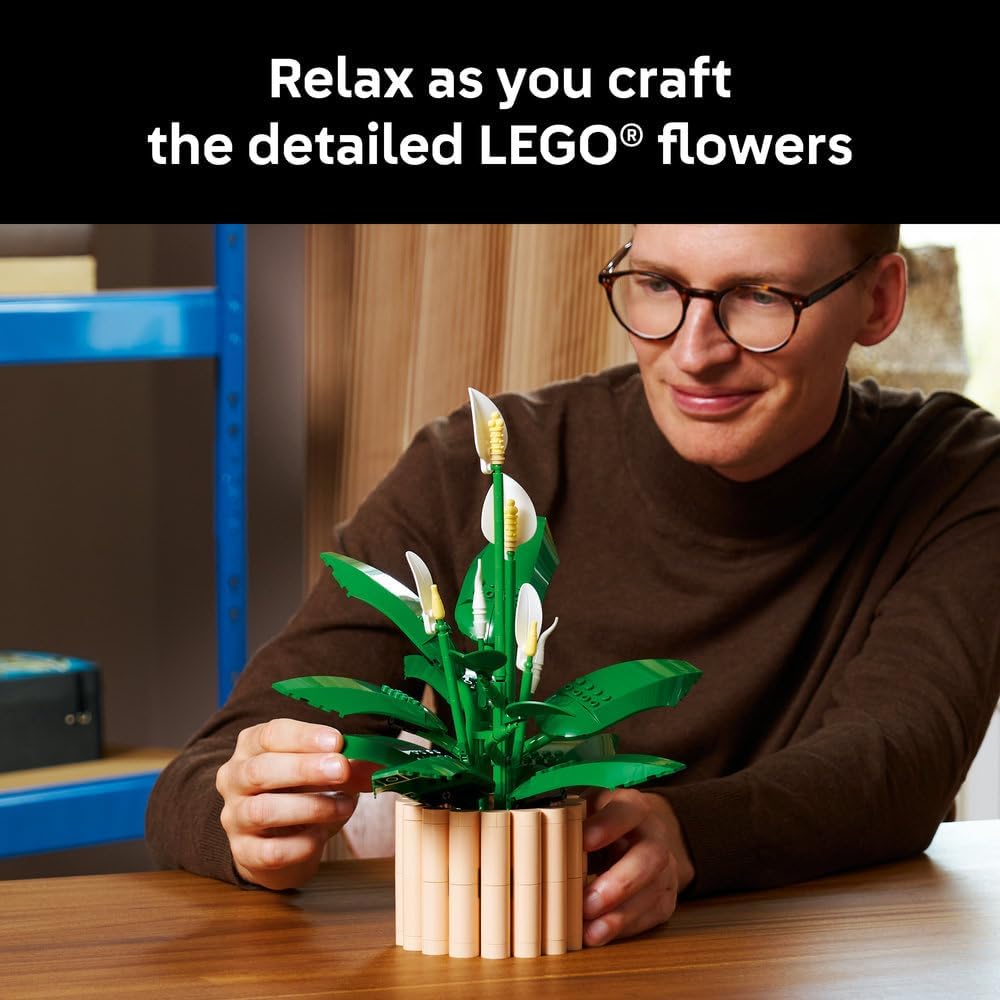 LEGO Botanicals Peace Lily 11504 — image 3