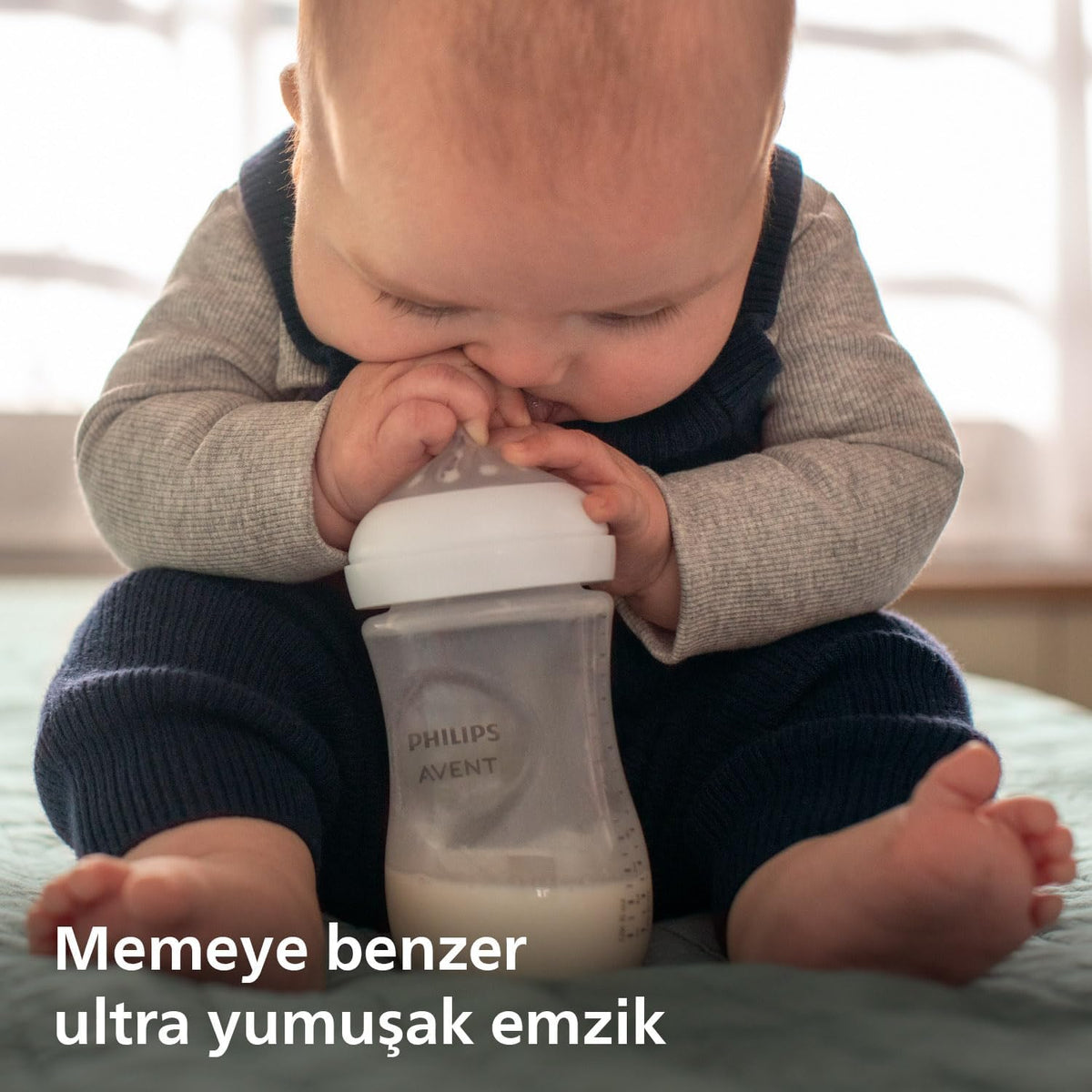 Philips Avent NATURAL 3.0 FEEDING BOTTLE 260ML X1 with vent — Transparent