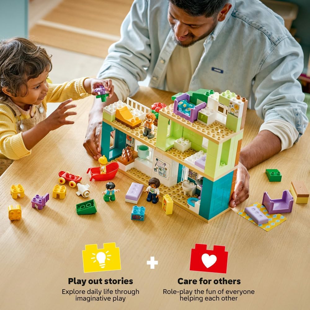 LEGO DUPLO 3 in 1 Modern Family House with Figures 10470 — image 3