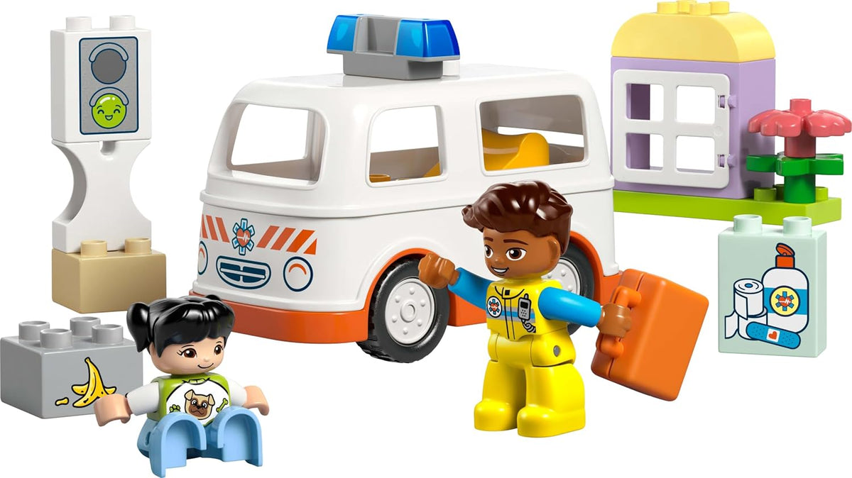 LEGO DUPLO Ambulance & Driver 10447 — image 2