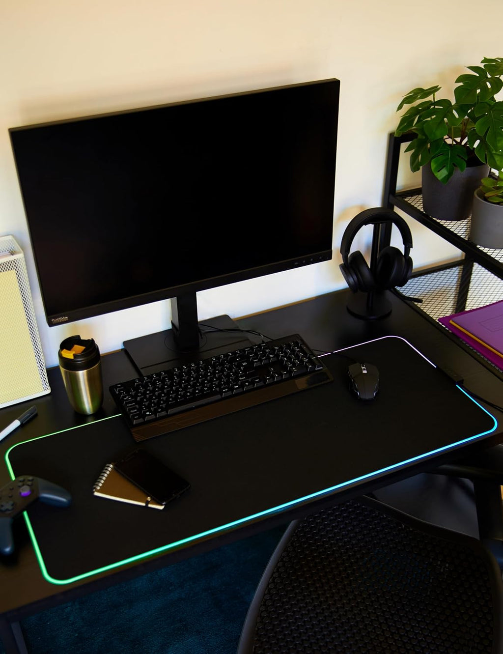 Razer Strider Chroma Hybrid Gaming Mouse Mat Chroma RGB — Black — product image 2