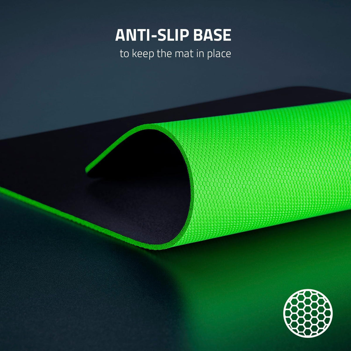 Razer Gigantus V2 Cloth Gaming Mouse Pad - Medium - RZ02-03330200-R3M1 — Black — product image 5