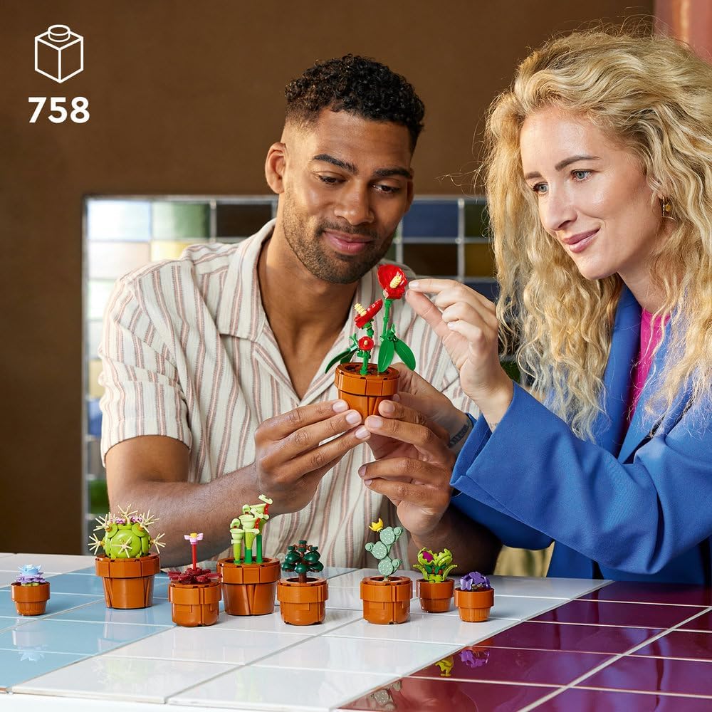 LEGO Botanicals Tiny Plants 10329 — image 2