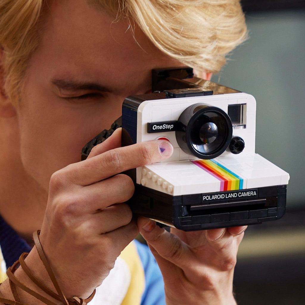 LEGO Ideas Polaroid OneStep SX-70 Camera 21345 — image 9