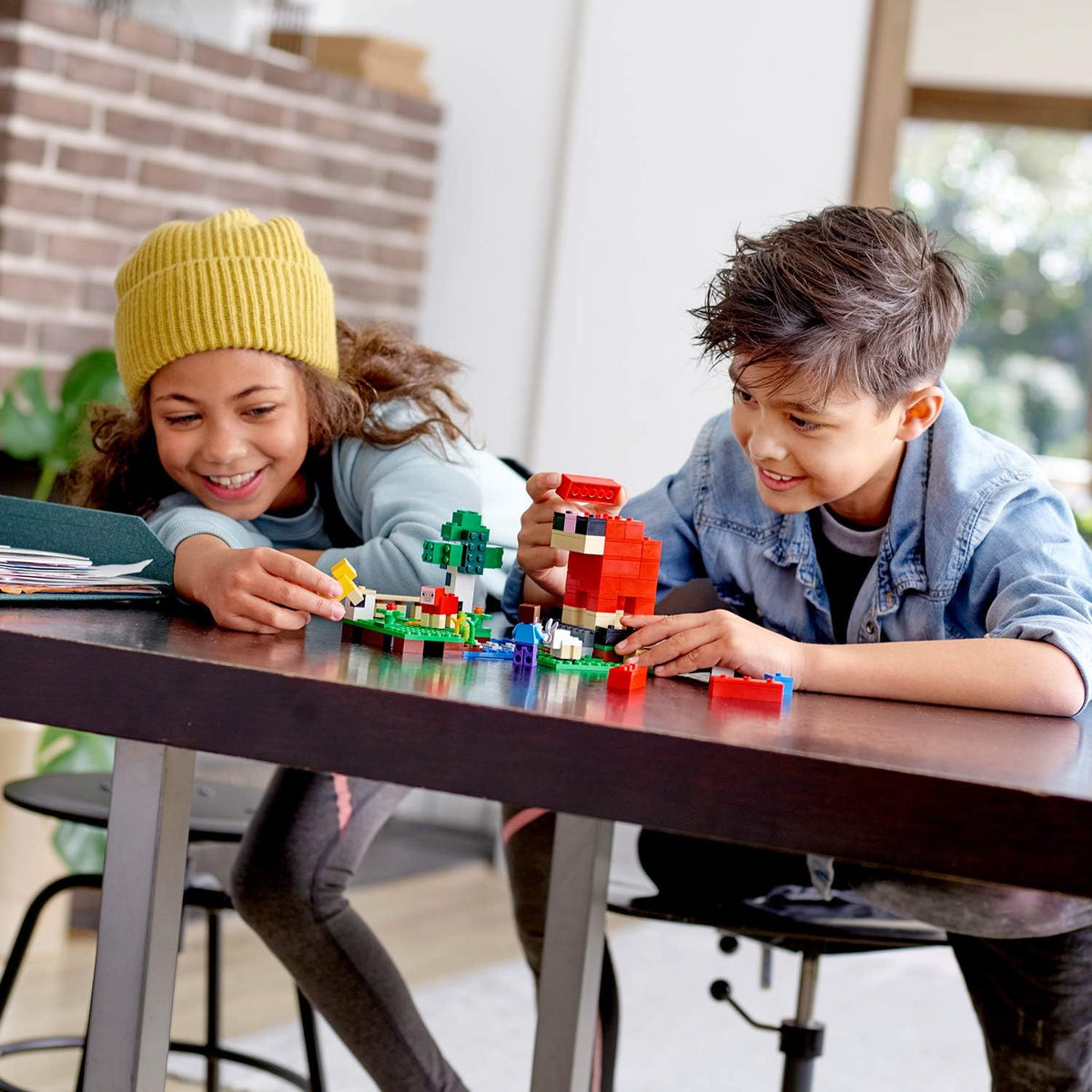 LEGO Minecraft The Wool Farm 21153 Building Kit (260 Pieces) — image 6