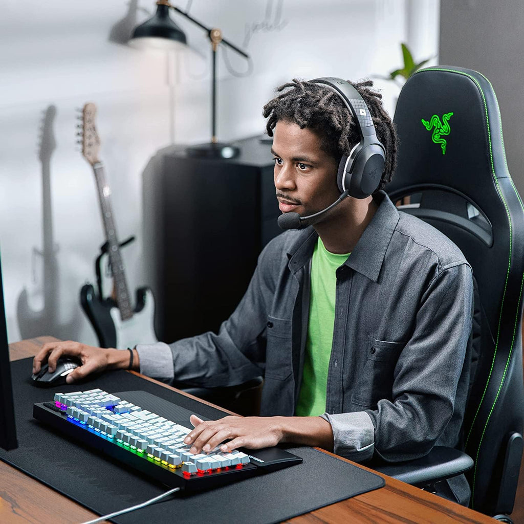 Razer BlackWidow V3 Mechanical Gaming Keyboard (Green Switch) Roblox Edition — product image 3