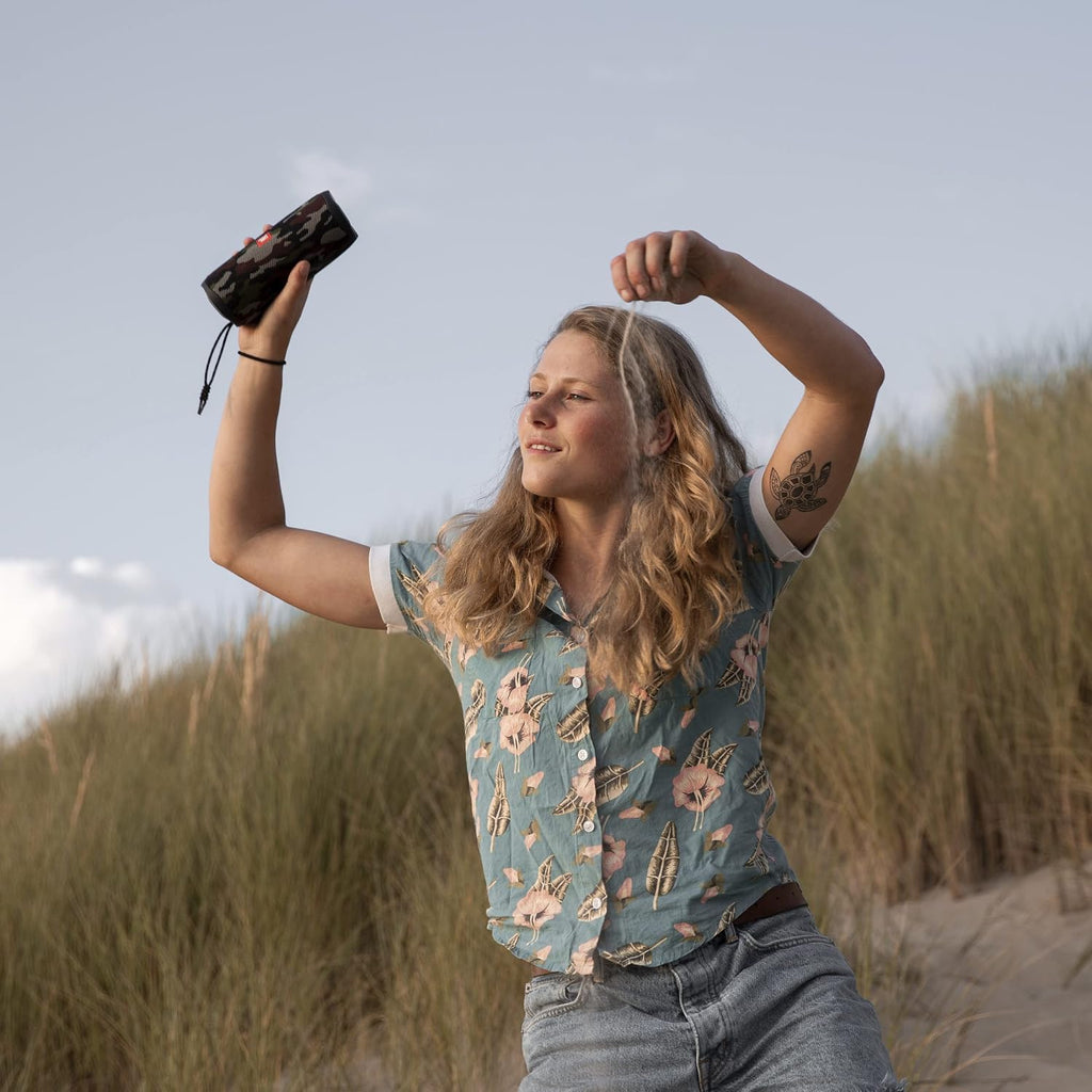 JBL Flip 5 Portable Bluetooth Speaker — Midnight Black