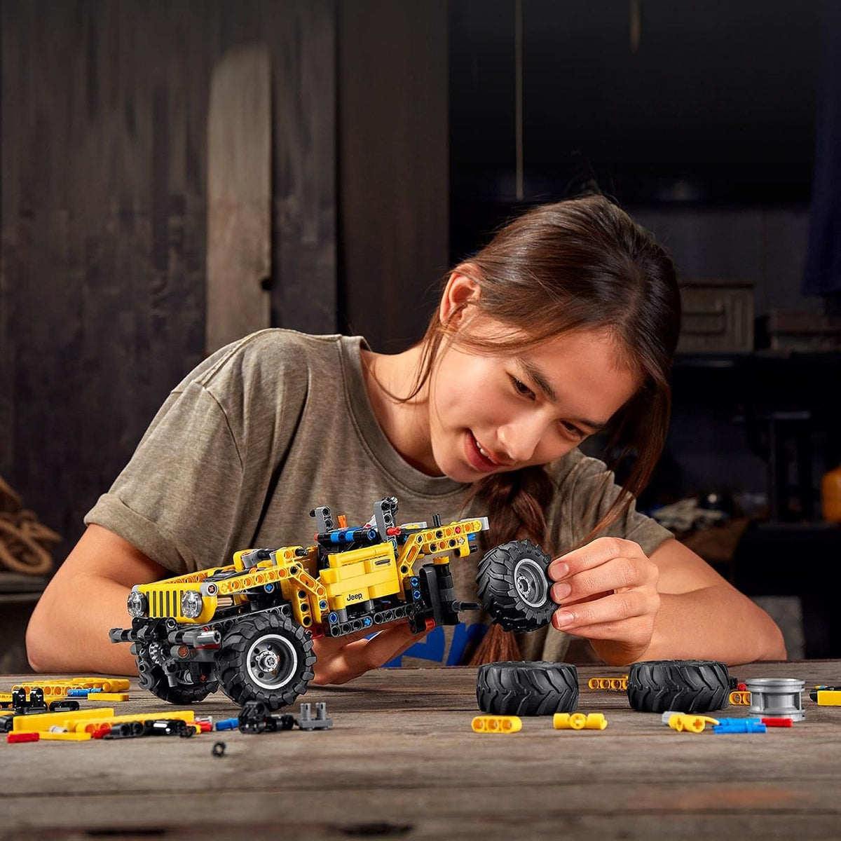 LEGO Technic Jeep Wrangler 42122 — image 3