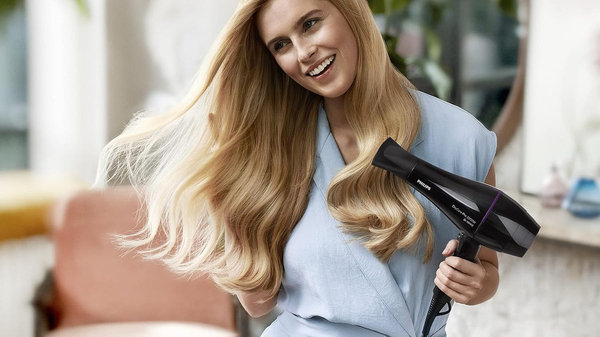 Philips Pro Hairdryer BHD274/03 — 2200W — AC motor — Drying Speed up to 130 km/h* — Thermoprotect & CoolShot — 6 Heat/Speed settings — 2 attachements (Narrow nozzle & volume diffuser) — 2x more ions — Black