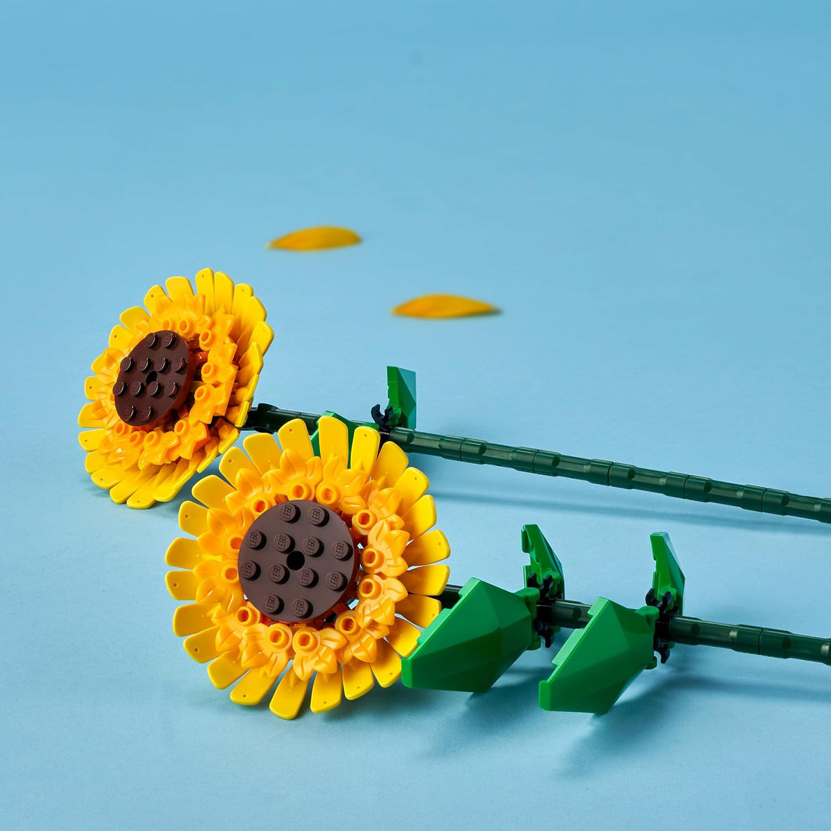 LEGO Botanicals Sunflowers 40524 — image 3
