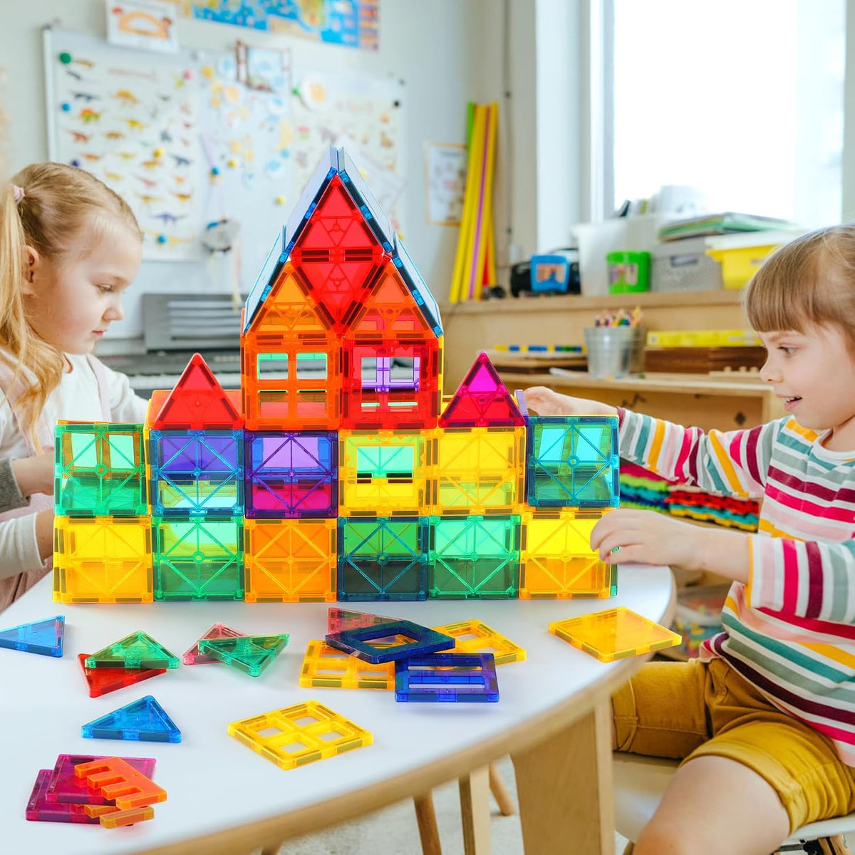 Gemmicc Magnetic Tiles with Storage Case — 126 Pieces — 126 Pieces