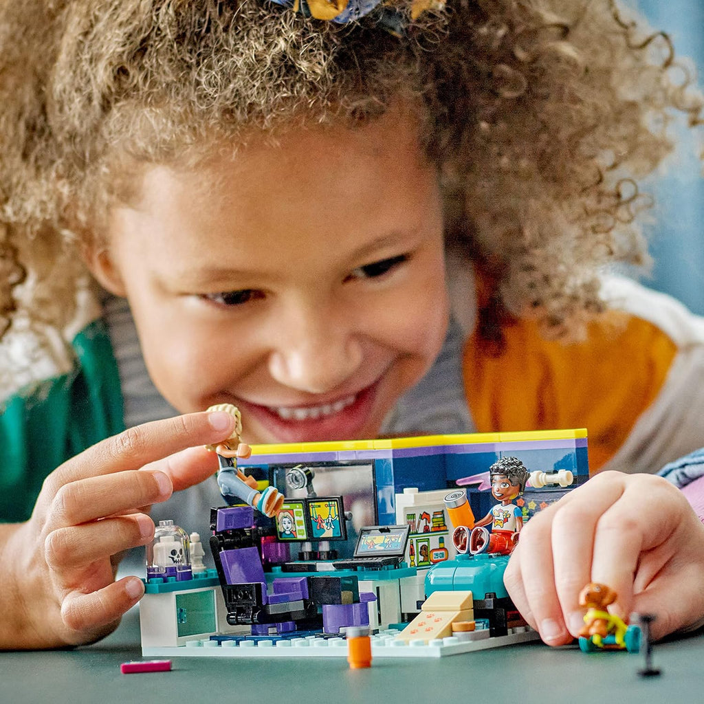 LEGO Friends Nova's Room Gaming Themed Bedroom Playset 41755 — image 2