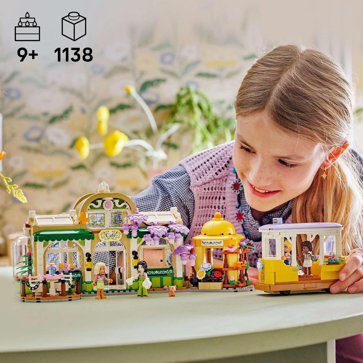 LEGO Friends Plant Café & Flower Shop 42671 — image 3