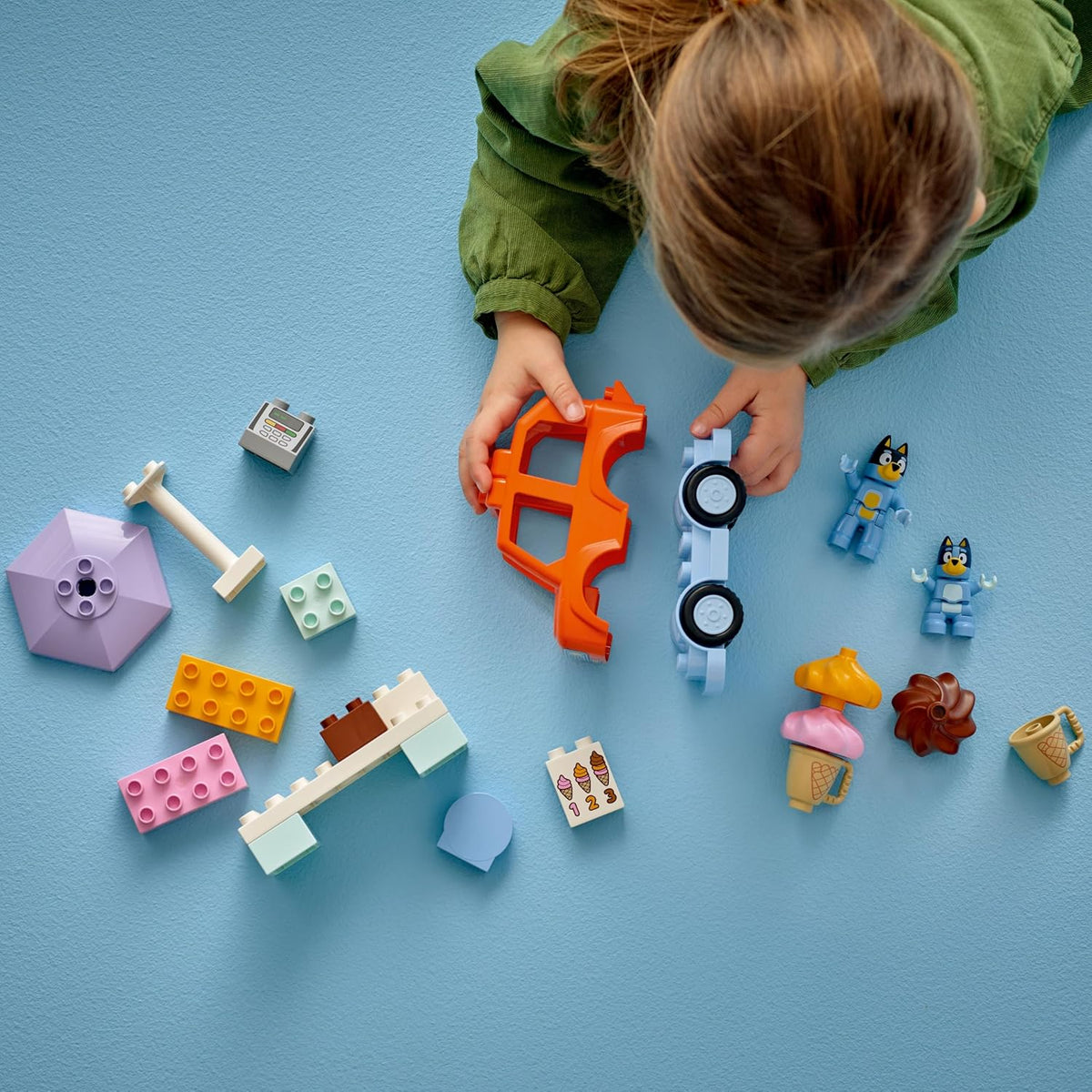 LEGO DUPLO Bluey Ice Cream Trip with Bluey 10458 — image 9