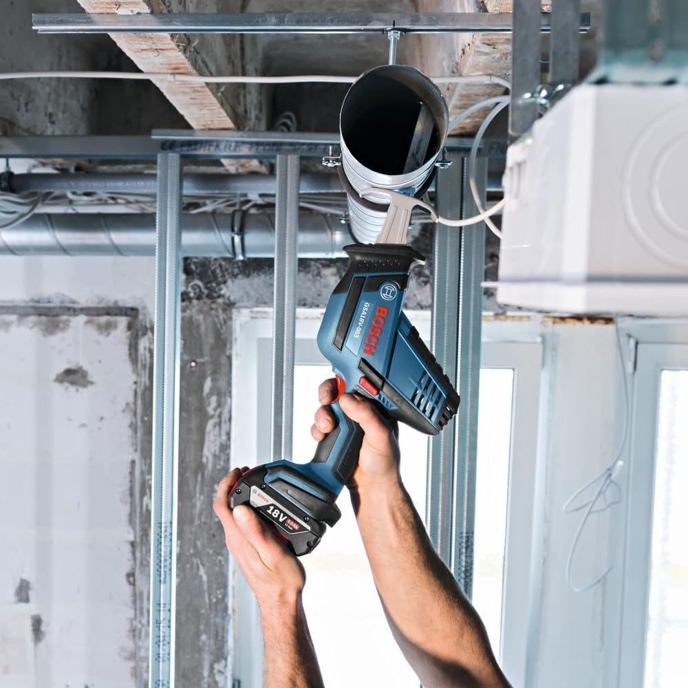BOSCH GSA18V-083B 18V Cordless Reciprocating Saw - Lightweight & Compact, 0.83" Stroke, 3,050 SPM, Variable-Speed Trigger, Toolless Blade Ch — detail image 7