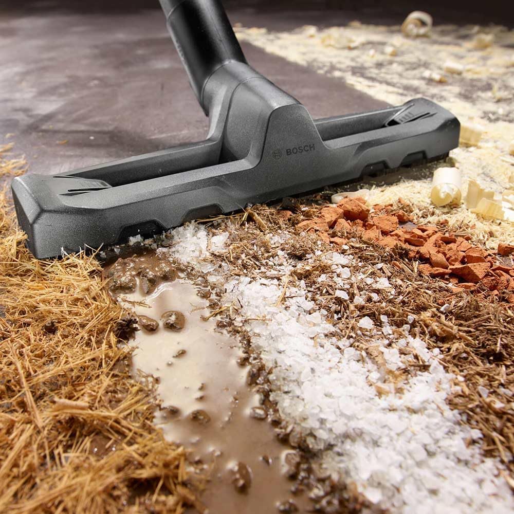 Bosch Wet and Dry Vacuum Cleaner UniversalVac 15 | Model: 06033D1170 — detail image 5
