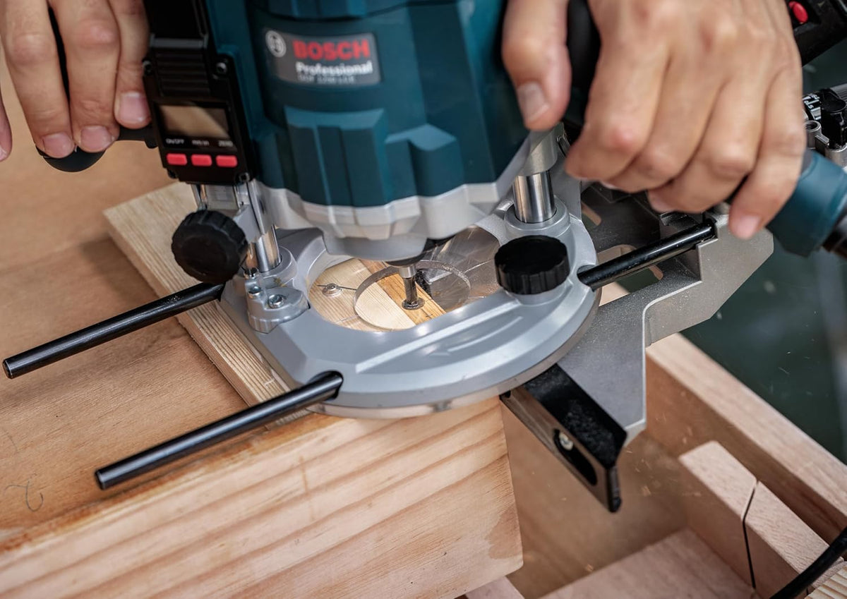 Bosch Professional 30 pcs. Mixed Router Bit Set (for Wood, Ø 8 mm Shank, Accessory Router) — detail image 7