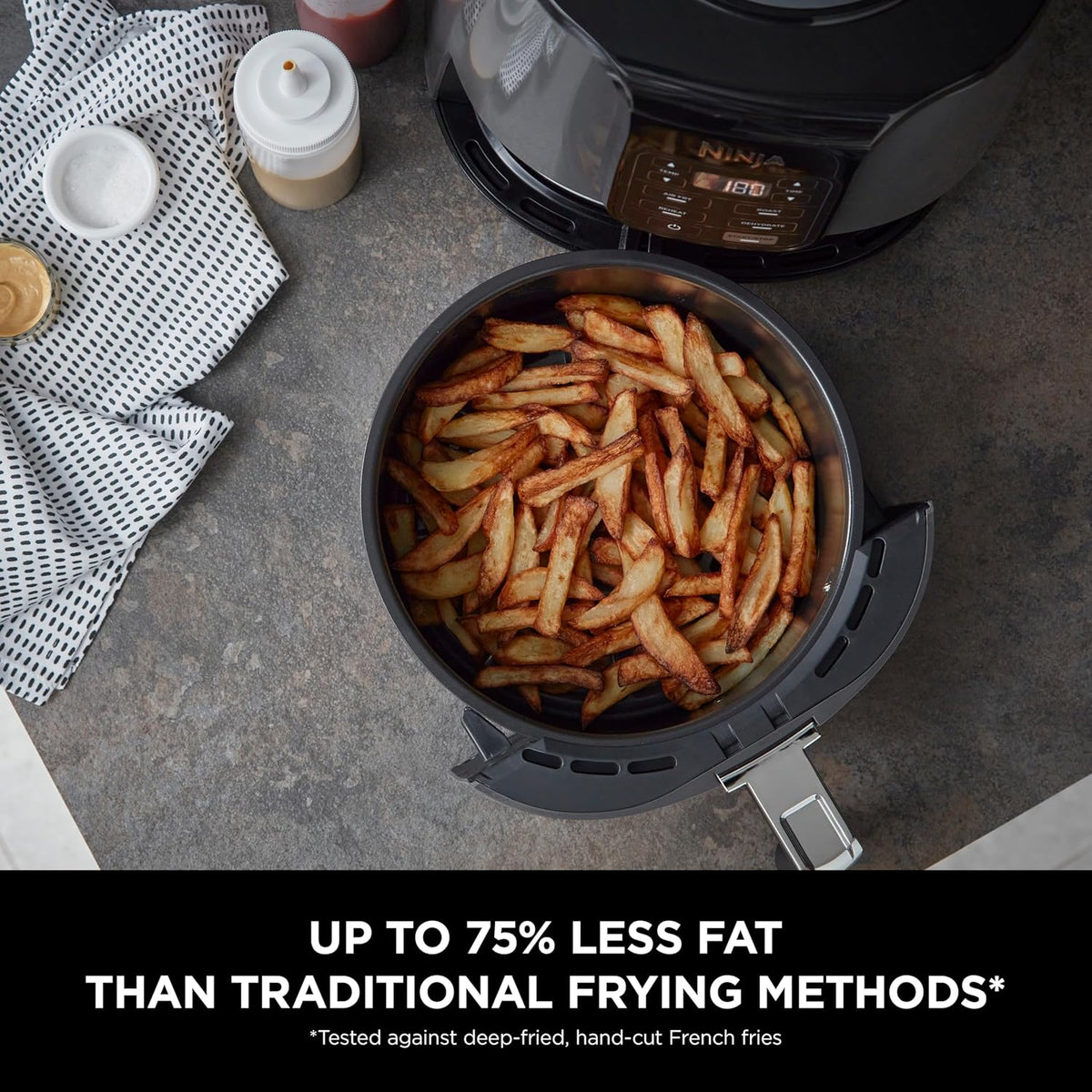 Ninja Air Fryer with 4 Cooking Functions, Air Fry, Roast, Reheat, Dehydrate, 3.8L, 1550 Watts, Grey And Black, AF100ME — detail image 7